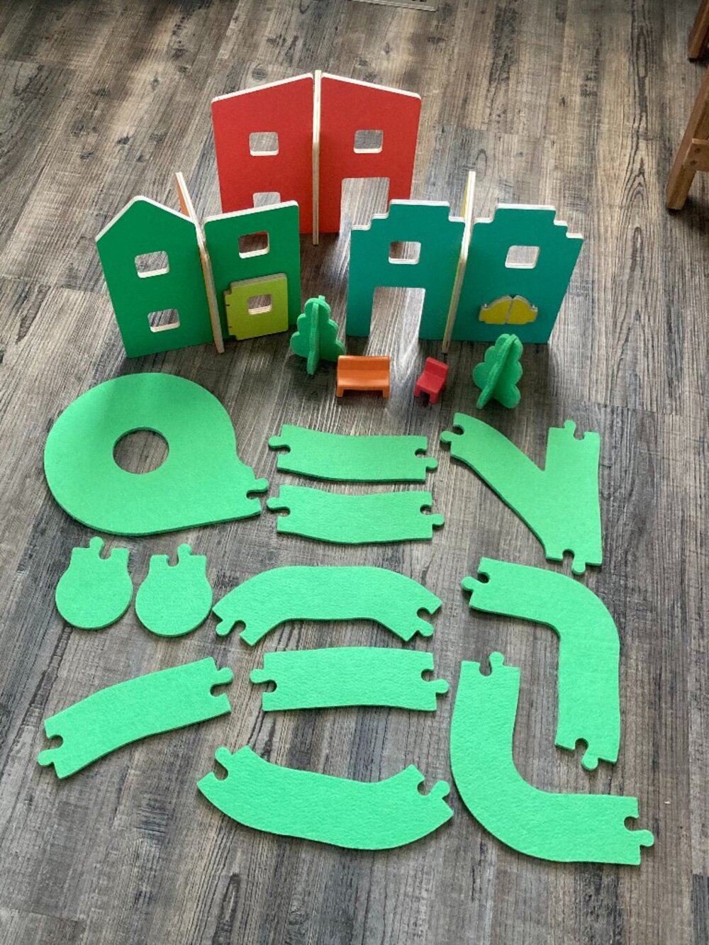 Lovevery Wooden Modular Village & Pathways